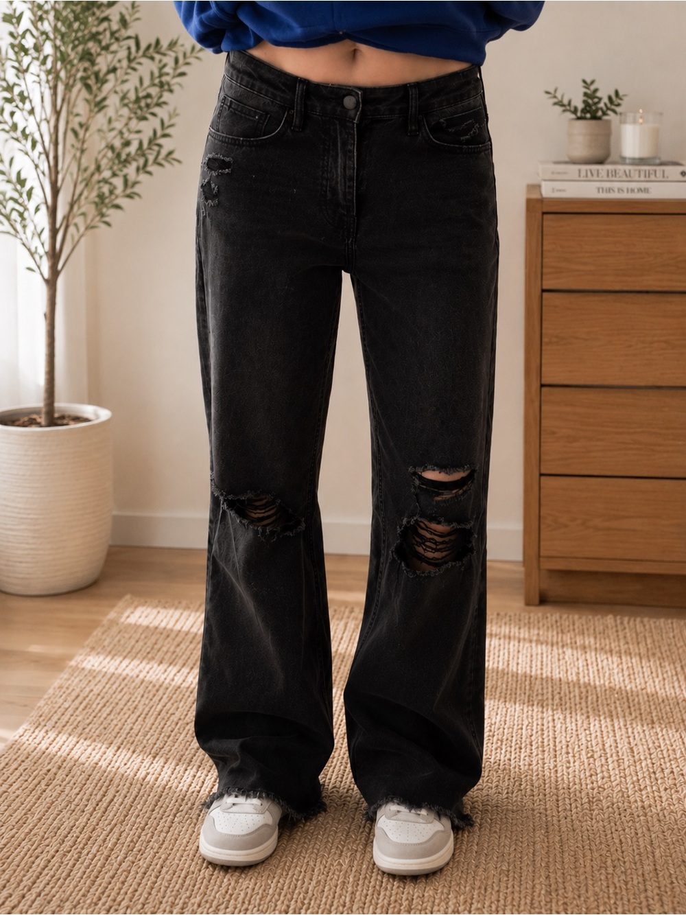 Judy Blue Black Distressed Wide-Leg Jeans 7/28